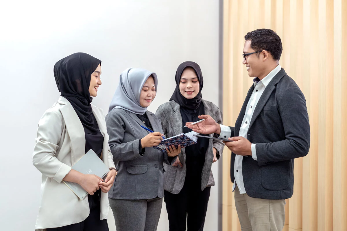 pengurusan perizinan Tenaga Kerja Asing (TKA) di Indomonang Jadi